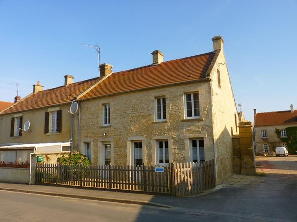 Villa Maison ancienne entièrement rénovée pour 5 personnes à Beny-sur-Mer Chambre photo